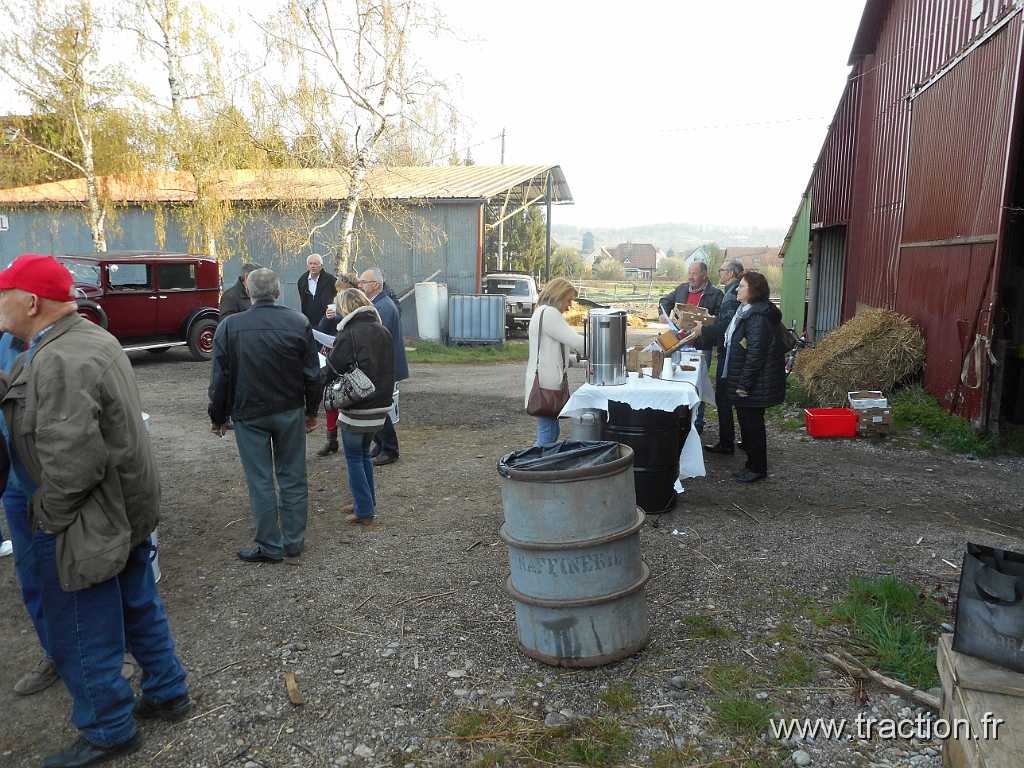 2016_Rodagea (3).JPG - 10/04/2016 - 68116 GUEWENHEIM - La Ferme au Cheval, café et croissant